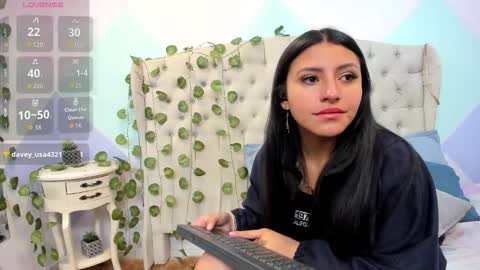 Zahara online show from 10/27/25, 11:36