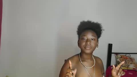 Snapshot of zahhysims chatting on 02/13/25, 04:39 zahhy online show from 02/13/25, 04:39