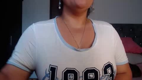 Zahi ... wants to play with everyone...yessss online show from 11/06/25, 02:40