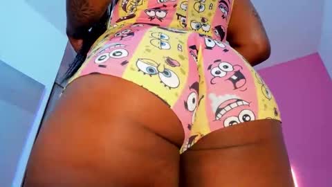 Snapshot of zahra_rose chatting on 11/25/25, 06:41 zahra_rose online show from 11/25/25, 06:41