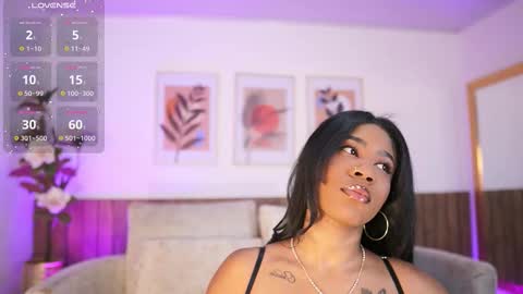 Zara Williams online show from 10/21/25, 11:33