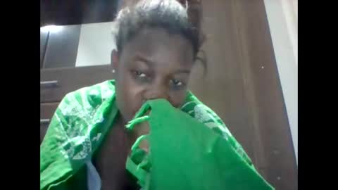 Snapshot of zainxxxx chatting on 04/21/26, 01:42 zainxxxx online show from 04/21/26, 01:42