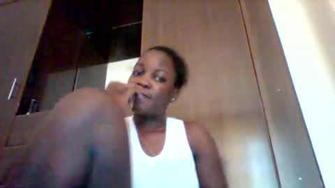 Snapshot of zainxxxx chatting on 04/23/26, 12:29 zainxxxx online show from 04/23/26, 12:29