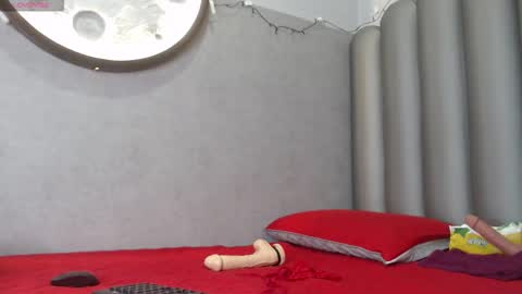 Zaira online show from 12/23/25, 03:26