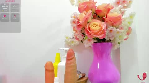 Snapshot of zaira_sweet4 chatting on 06/08/26, 04:02 zaira_sweet4 online show from 06/08/26, 04:02