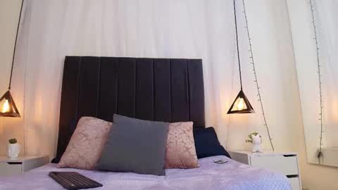 zairaaa_ online show from 11/29/25, 04:26