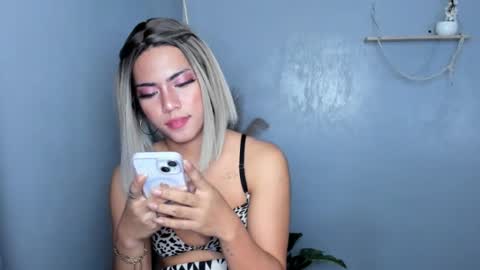 Snapshot of zairaaaaa chatting on 06/11/26, 06:17 Zai online show from 06/11/26, 06:17