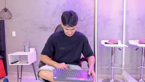 Samuel online show from 06/08/26, 07:25