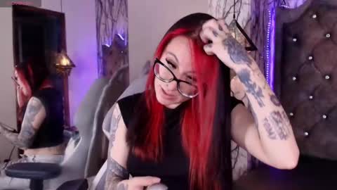 Snapshot of zami_escobar_of chatting on 03/16/26, 06:45 online show from 03/16/26, 06:45