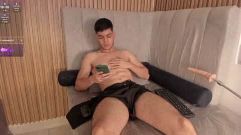 Snapshot of zamir_scott chatting on 01/11/25, 07:49 zamir online show from 01/11/25, 07:49