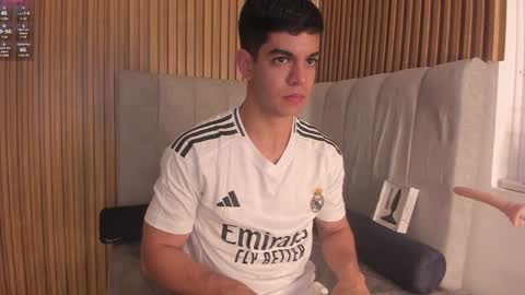 Snapshot of zamir_scott chatting on 01/22/25, 07:56 zamir online show from 01/22/25, 07:56