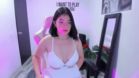 Snapshot of zamira_taylor chatting on 02/19/25, 10:42 zamira_taylor online show from 02/19/25, 10:42