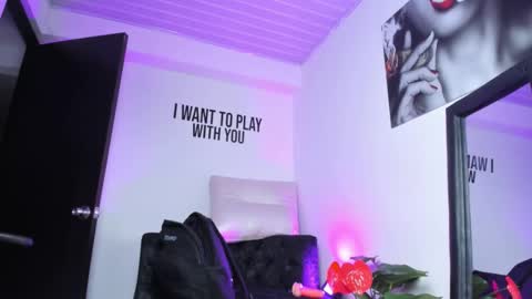 Snapshot of zamira_taylor chatting on 02/26/25, 01:53 zamira_taylor online show from 02/26/25, 01:53