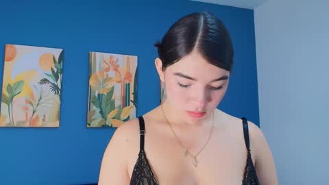 Snapshot of zamira_taylor chatting on 11/14/25, 03:49 zamira_taylor online show from 11/14/25, 03:49