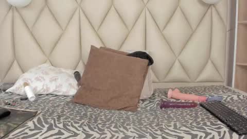 ZAMIRA online show from 12/26/24, 01:32