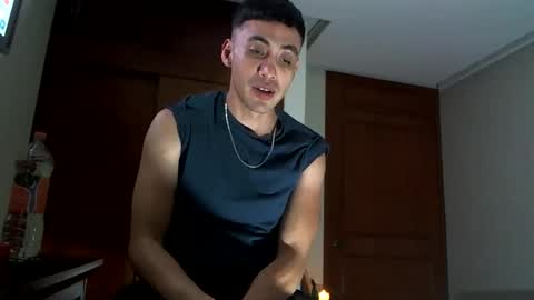 Snapshot of zamiruriel69 chatting on 11/28/25, 05:32 zamiruriel69 online show from 11/28/25, 05:32