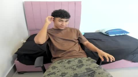 Snapshot of zammcito_ chatting on 01/02/25, 09:39 zamm online show from 01/02/25, 09:39