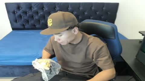 Snapshot of zammcito_ chatting on 01/18/25, 04:04 zamm online show from 01/18/25, 04:04