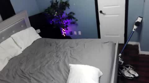 Snapshot of zamoraedii1994 chatting on 01/13/25, 01:34 Edii online show from 01/13/25, 01:34