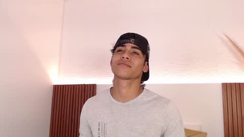 Zander online show from 12/05/24, 06:11