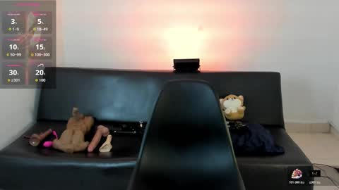 Snapshot of zane_lux chatting on 03/14/26, 01:05 Zane Lux online show from 03/14/26, 01:05