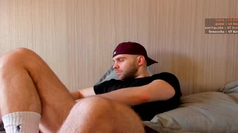 Snapshot of zanezone chatting on 04/10/26, 06:29 Zane online show from 04/10/26, 06:29