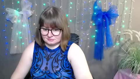 Snapshot of zannadreil chatting on 11/22/25, 07:02 zannadreil online show from 11/22/25, 07:02