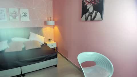 Snapshot of zara__sweet chatting on 11/05/25, 01:33 Zara Sweet online show from 11/05/25, 01:33