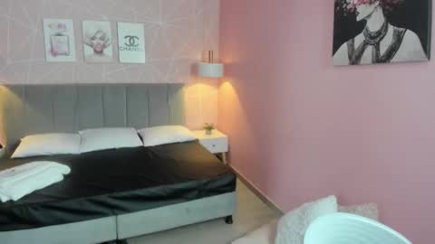 Snapshot of zara__sweet chatting on 03/17/26, 01:47 Zara Sweet online show from 03/17/26, 01:47