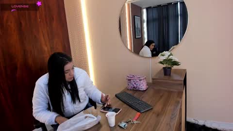 Zara online show from 09/11/25, 12:27