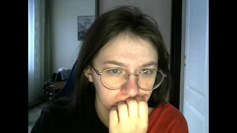 Snapshot of zara_golden chatting on 12/10/24, 03:30 chaturcum online show from 12/10/24, 03:30