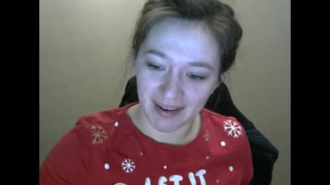 Snapshot of zara_golden chatting on 01/18/25, 04:04 chaturcum online show from 01/18/25, 04:04