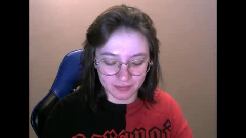 Snapshot of zara_golden chatting on 02/18/25, 02:49 chaturcum online show from 02/18/25, 02:49