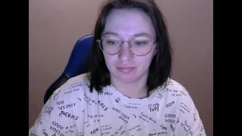 Snapshot of zara_golden chatting on 02/21/25, 02:39 chaturcum online show from 02/21/25, 02:39