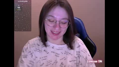 Snapshot of zara_golden chatting on 03/05/25, 02:25 chaturcum online show from 03/05/25, 02:25