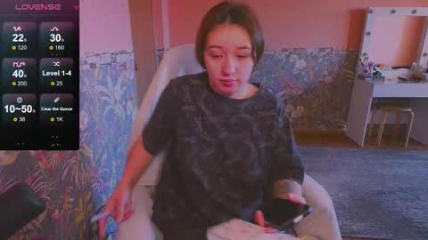 Snapshot of zara_golden chatting on 09/29/25, 02:27 chaturcum online show from 09/29/25, 02:27