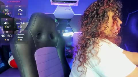 Snapshot of zara_holly_ chatting on 05/01/26, 07:18 Zara online show from 05/01/26, 07:18