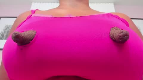 Snapshot of zara_lopez chatting on 02/02/25, 10:49 zara lopez online show from 02/02/25, 10:49