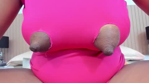 Snapshot of zara_lopez chatting on 10/23/25, 11:42 zara lopez online show from 10/23/25, 11:42