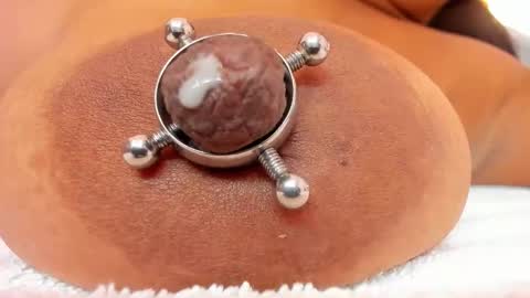 Snapshot of zara_lopez chatting on 11/11/25, 07:47 zara lopez online show from 11/11/25, 07:47