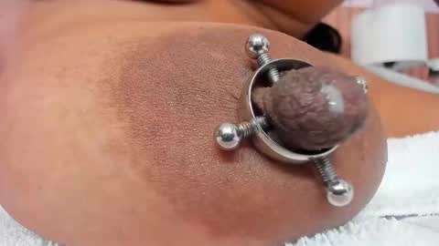 Snapshot of zara_lopez chatting on 11/13/25, 07:13 zara lopez online show from 11/13/25, 07:13