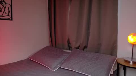 Snapshot of zara_nova chatting on 03/19/26, 10:03 Zara Nova online show from 03/19/26, 10:03