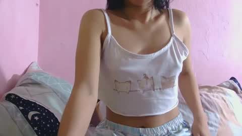 Snapshot of zara_play chatting on 02/18/25, 12:48 Zara3 online show from 02/18/25, 12:48