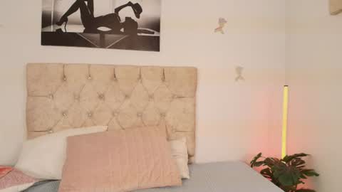 Snapshot of zaracampbell chatting on 06/19/26, 12:09 Zara online show from 06/19/26, 12:09