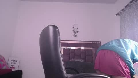 Zara online show from 01/27/25, 04:30