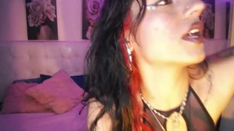 Snapshot of zarahbennet chatting on 06/18/26, 01:26 Zarah online show from 06/18/26, 01:26