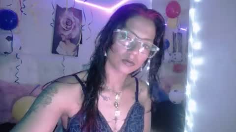 Snapshot of zarahbennet chatting on 06/23/26, 01:09 Zarah online show from 06/23/26, 01:09
