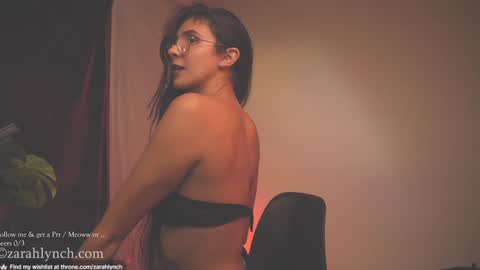 Snapshot of zarahlynch chatting on 01/16/25, 11:16 Miss Lynch Next show 2911 online show from 01/16/25, 11:16