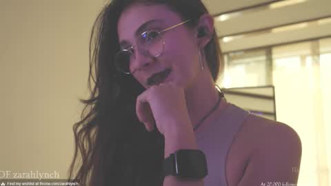 Snapshot of zarahlynch chatting on 10/27/25, 09:08 Miss Lynch Next show 2911 online show from 10/27/25, 09:08