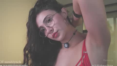 Snapshot of zarahlynch chatting on 10/28/25, 10:23 Miss Lynch Next show 2911 online show from 10/28/25, 10:23